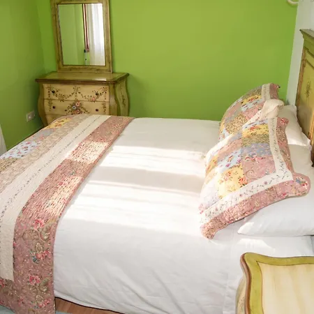Charming With Pool In 30 M² And Garden *
